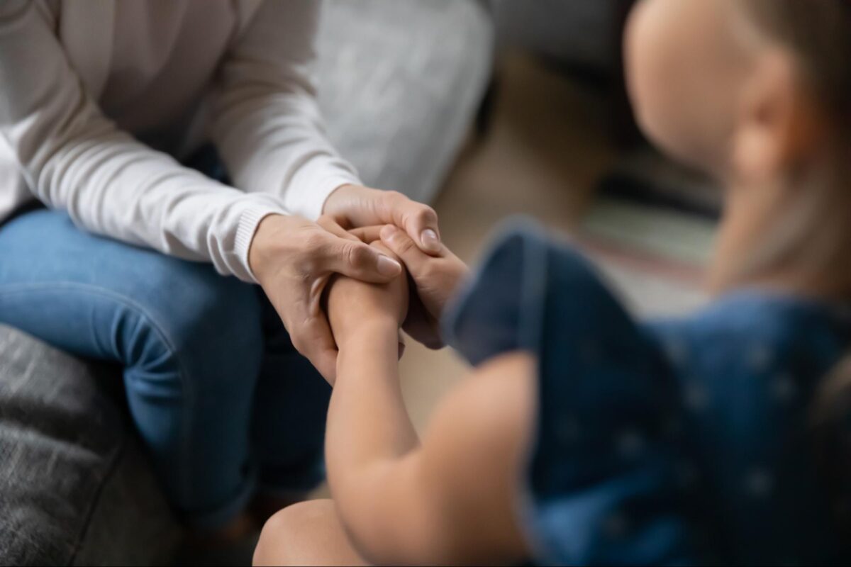 A valencia child custody attorney at Barnholtz & Kugler